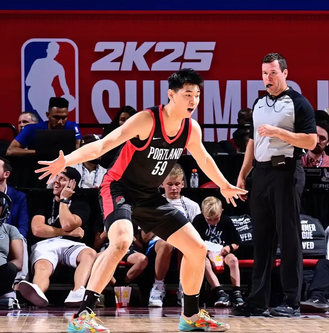 完美体育-开拓者青年后卫成长迅速，代表球队拿下连胜(开拓者历史后卫)