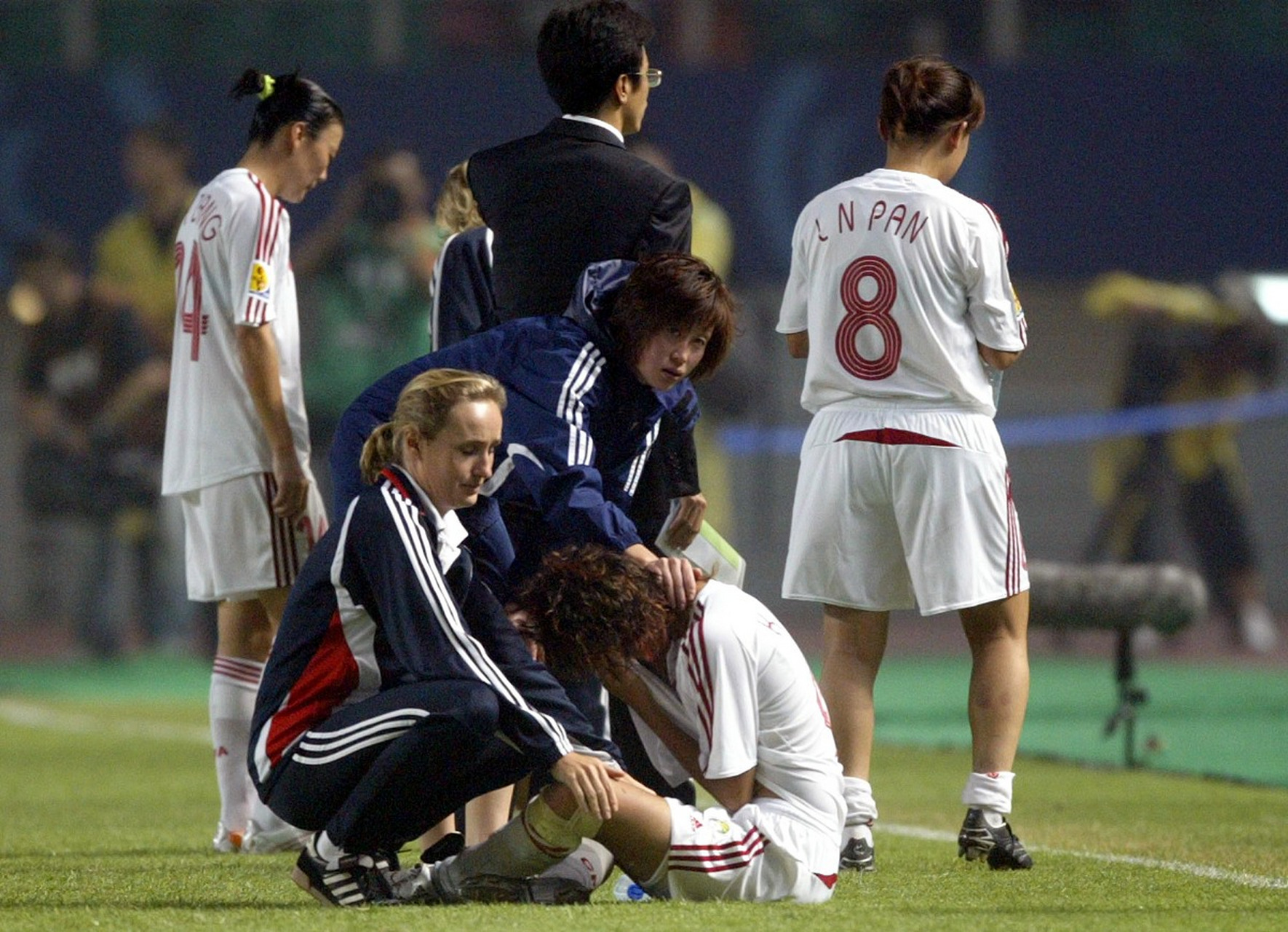 完美体育运营中心-包含荷兰国家队遗憾出局，无缘世界杯决赛圈的词条